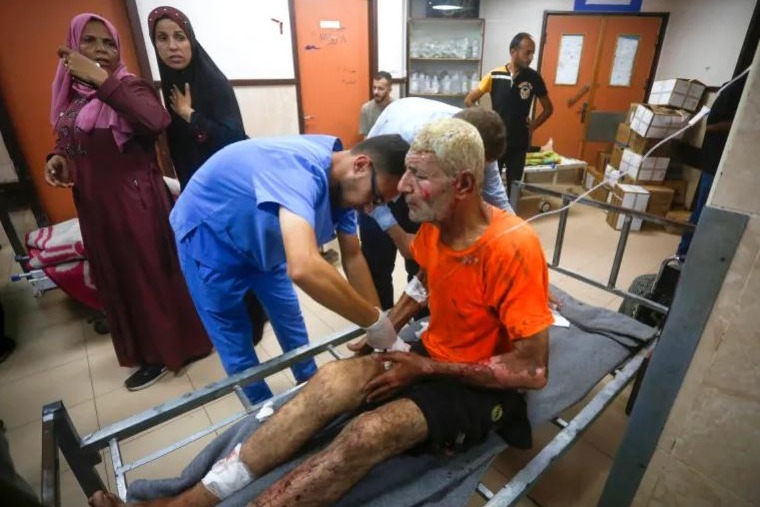 19 killed in Israeli shelling on Gaza school