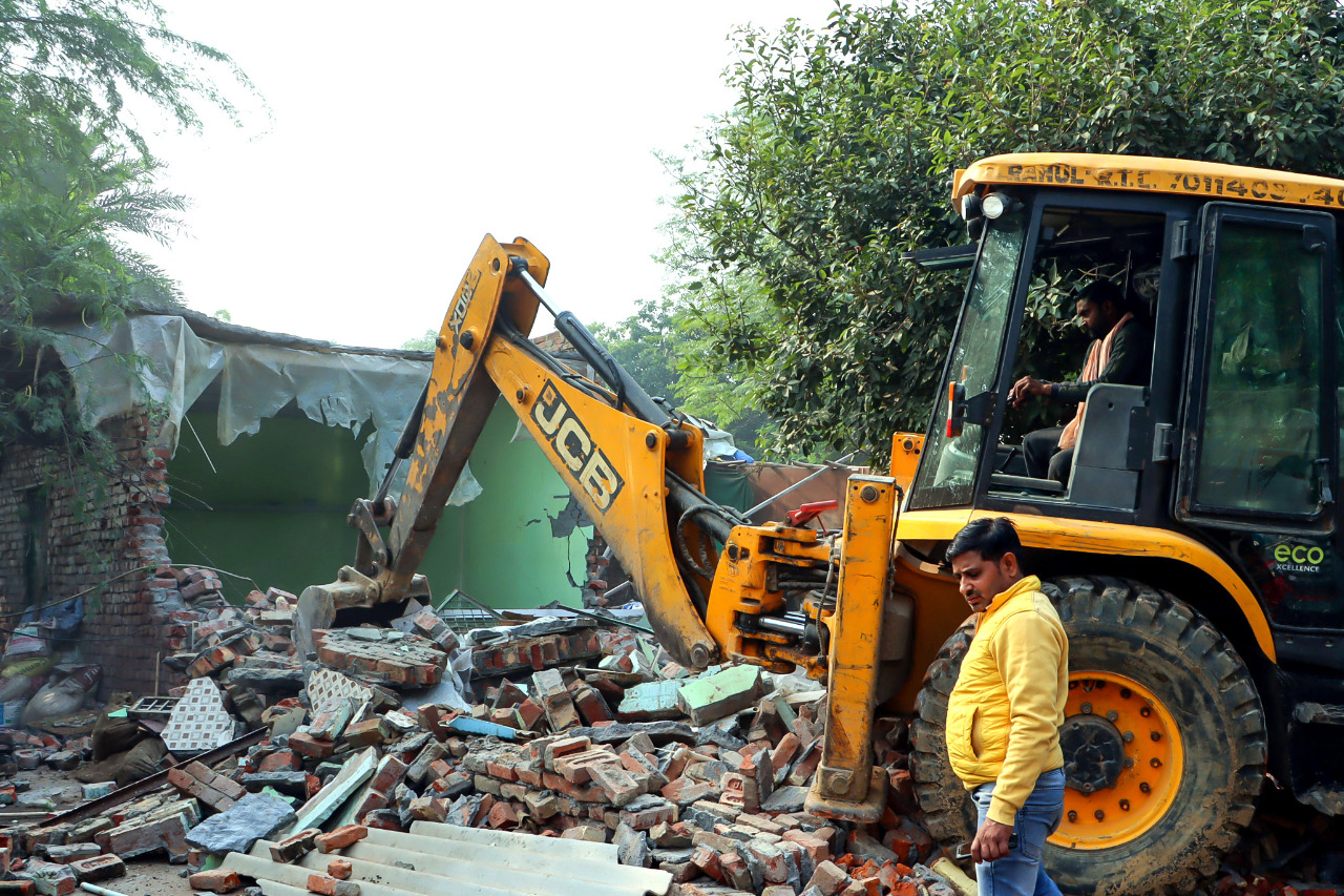 SC trashes PIL seeking recovery of cost of bulldozed houses