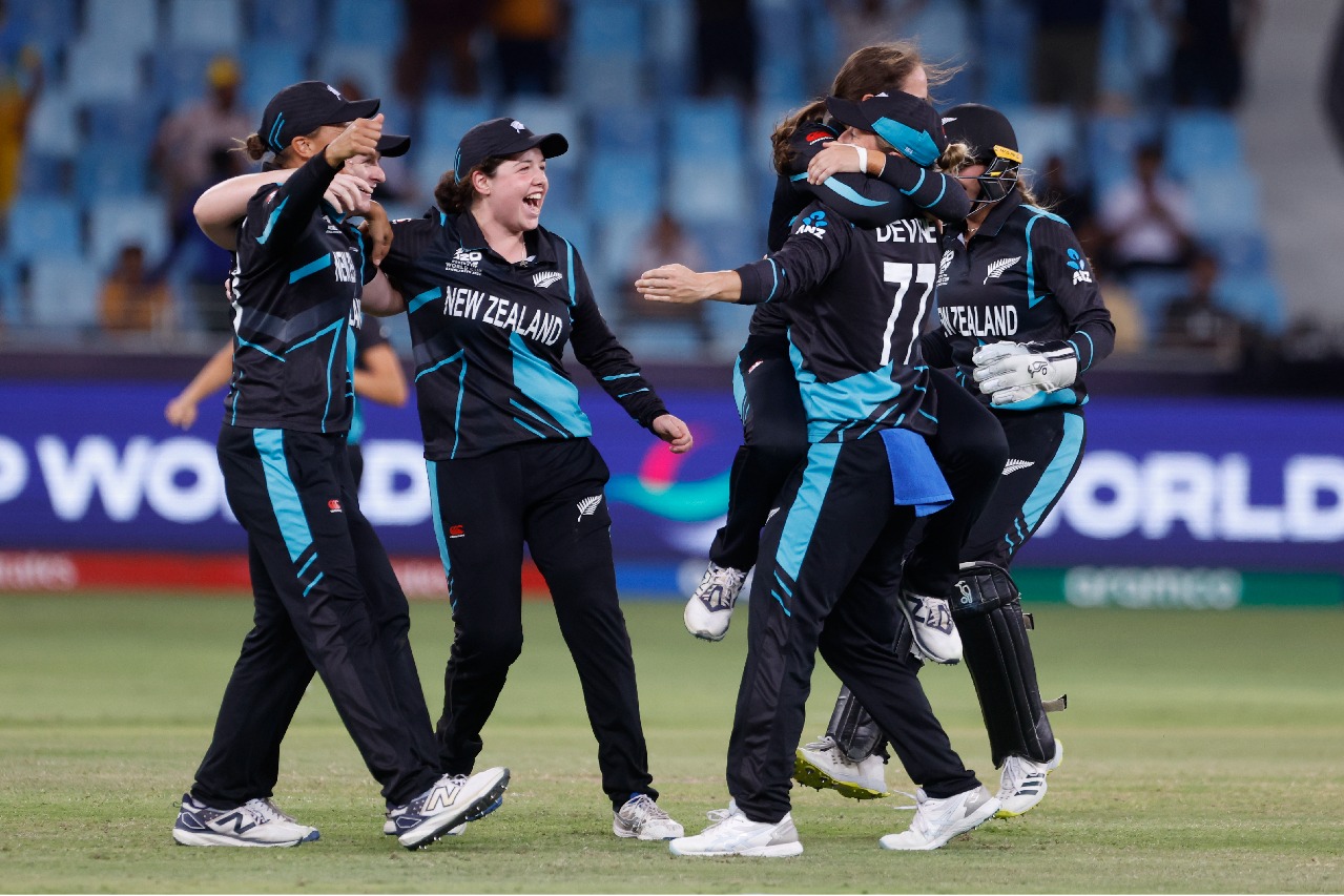 Women's T20 WC: New Zealand beat Pakistan, end India's hopes of reaching semis (Ld)