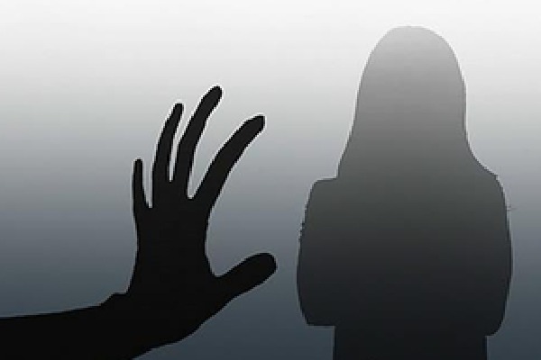 Woman raped by auto-rickshaw driver in Hyderabad