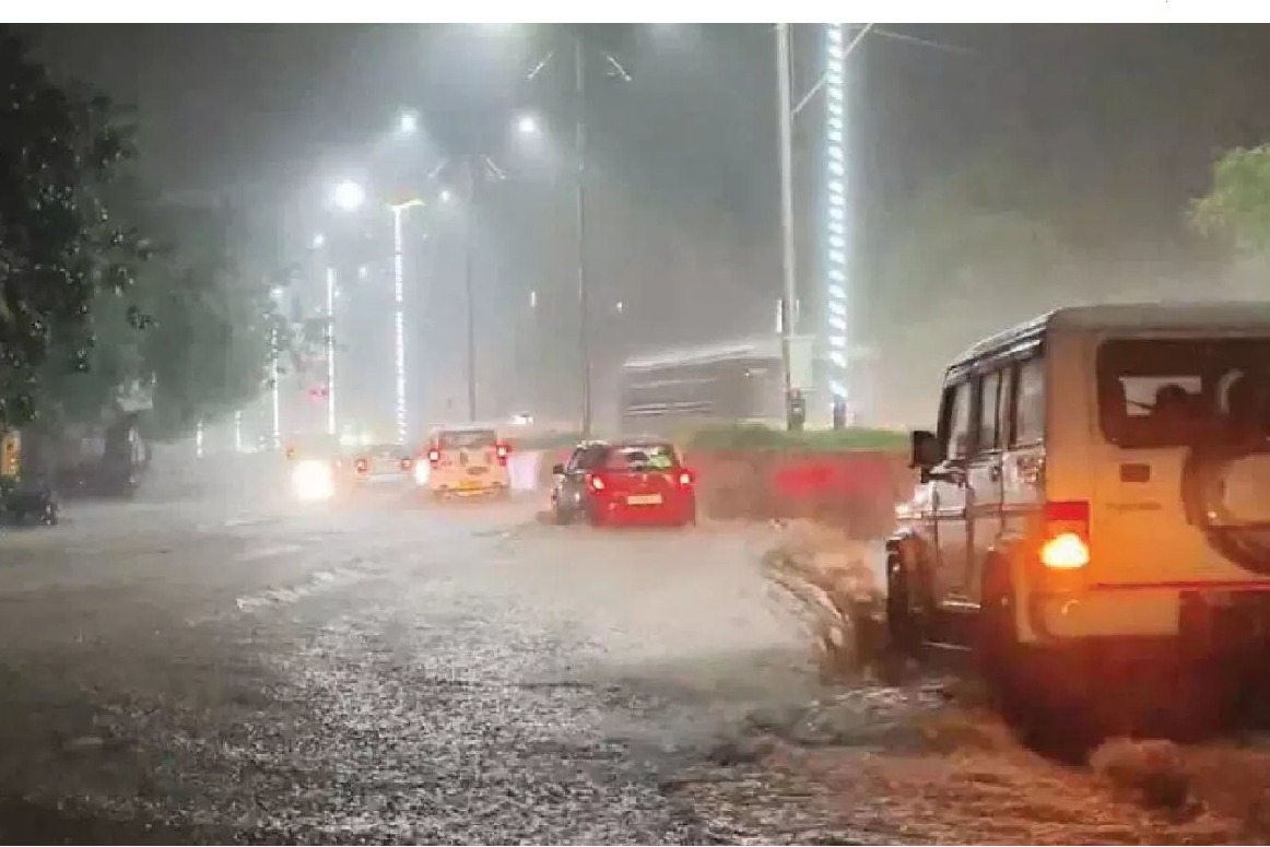 Heavy rain lashes Andhra Pradesh as depression over Bay of Bengal crosses coast