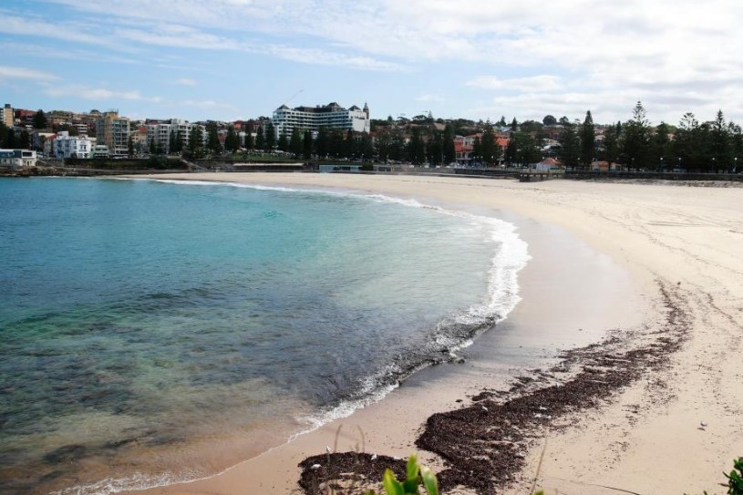 Australia: Debris that forced closure of Sydney beaches identified as 'tar balls'