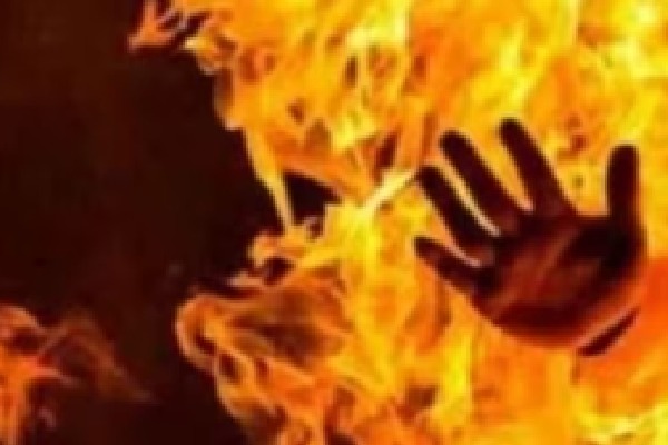 'Barbaric Act': Class 11 girl set afire by ex-boyfriend in Andhra Pradesh, fighting for life