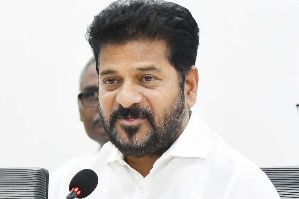 BRS creating hurdles in removing encroachments, says Revanth Reddy