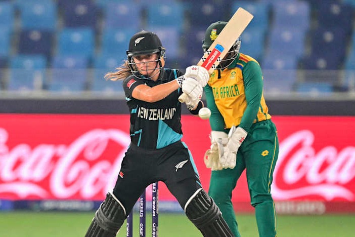 Women’s T20 WC final: Late onslaught by Halliday, Kerr propels NZ to 158/5 against South Africa