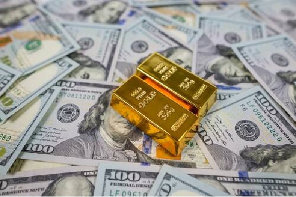 India’s foreign exchange reserves at $688 bn as gold reserves rise