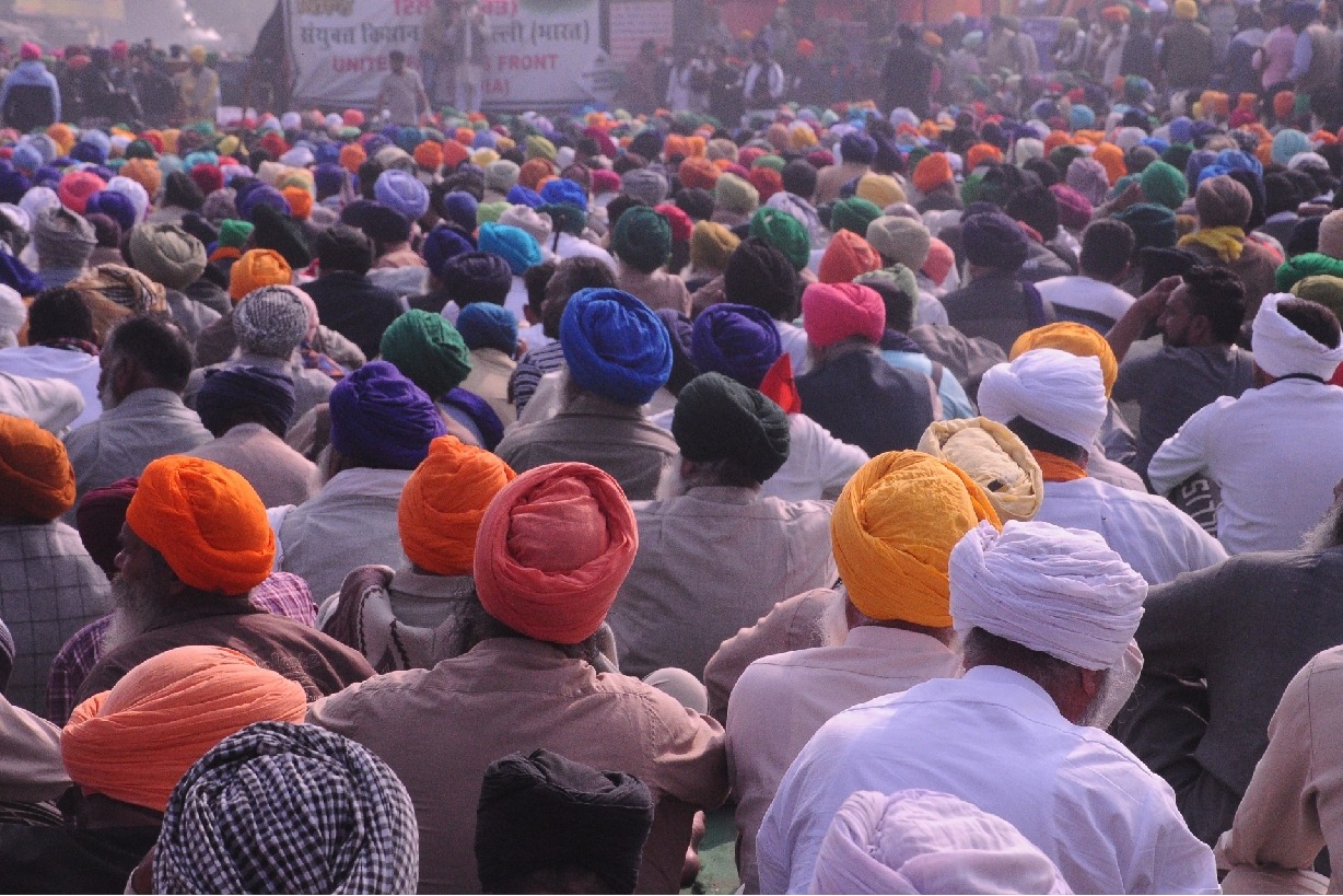 Punjab farmers to block highways in protest over FIRs for stubble burning