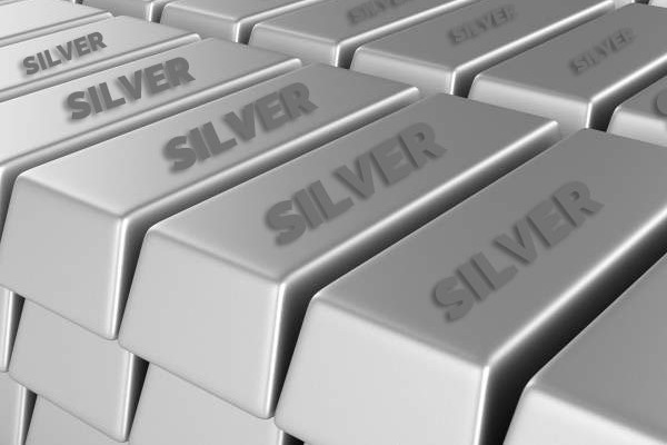 Silver may touch Rs 1.25 lakh a kg in next 12-15 months, outperform
 gold: Report