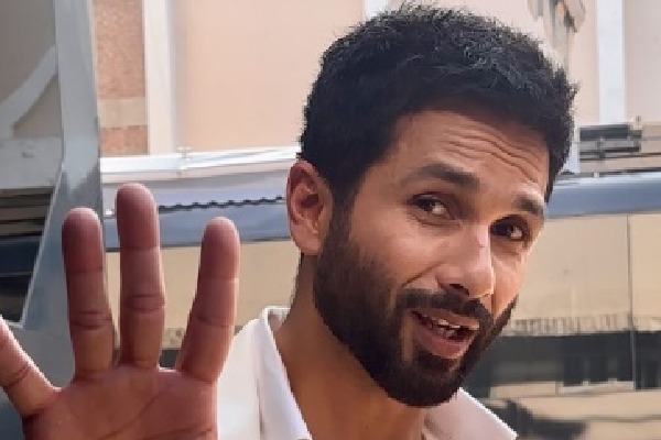 Shahid Kapoor hilariously shares ‘7 Punjabi keys to success’