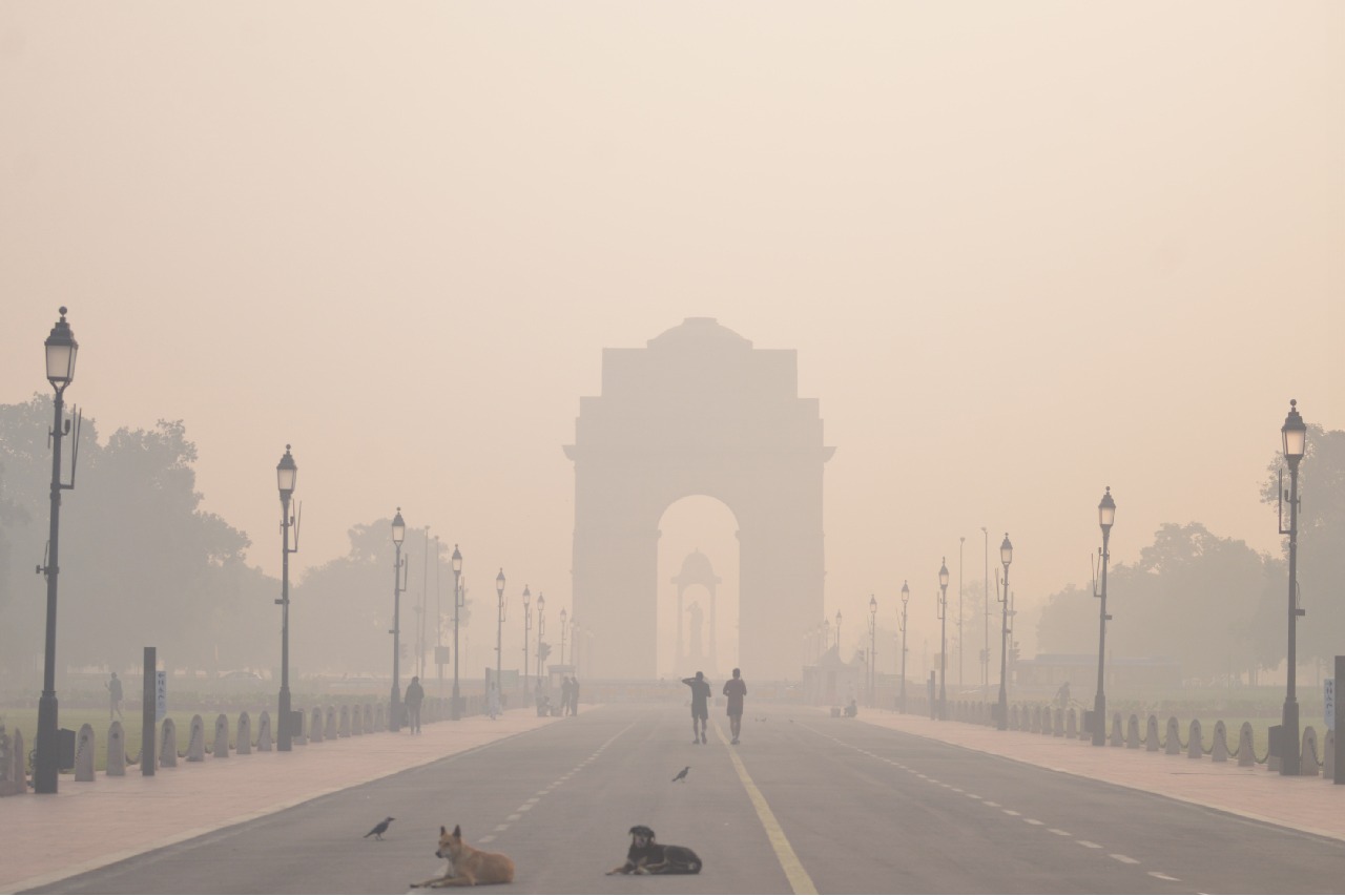 Delhi's air quality remains in 'very poor' category