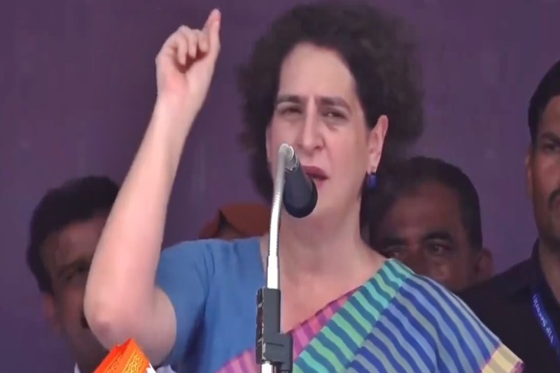 Your vote is for peace, democracy and equality: Priyanka Gandhi in Wayanad