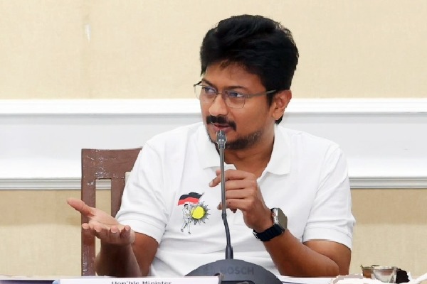 Udhayanidhi Stalin must adhere to dress code as per government order, says AIADMK