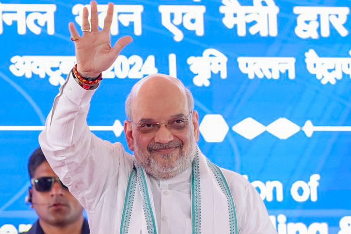 TMC writes to ECI accusing Amit Shah of violating poll code