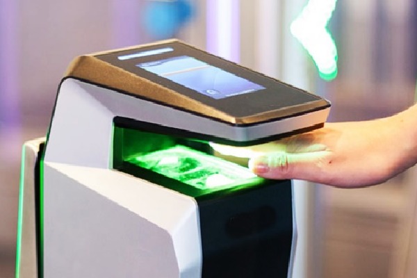 Pakistan makes biometric verification mandatory at airports