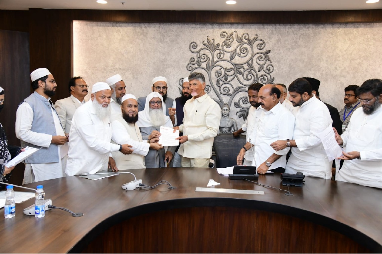 Naidu under pressure from TDP's Muslim leaders to oppose Waqf Bill