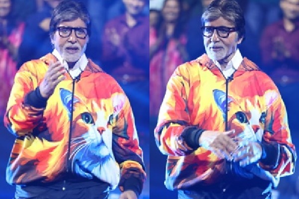 Amitabh Bachchan turns fashion designer