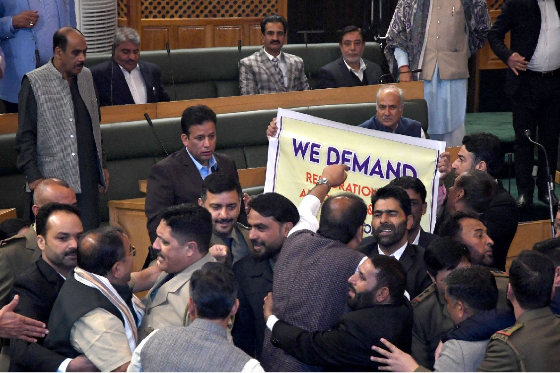 BJP MLAs run ‘parallel assembly’ in J&K Assembly lawns