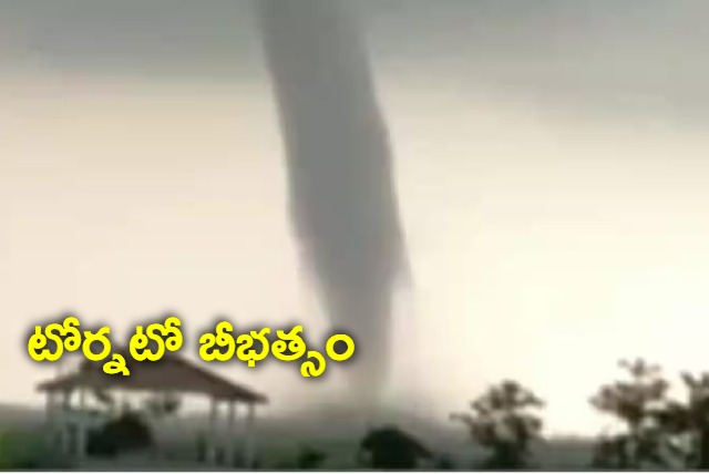 Widespread damage as massive tornado hits Punjab village vedio