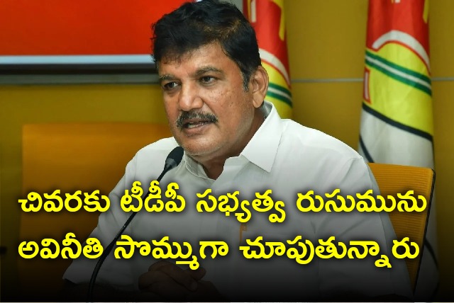 Dhulipalla slams YCP leaders 